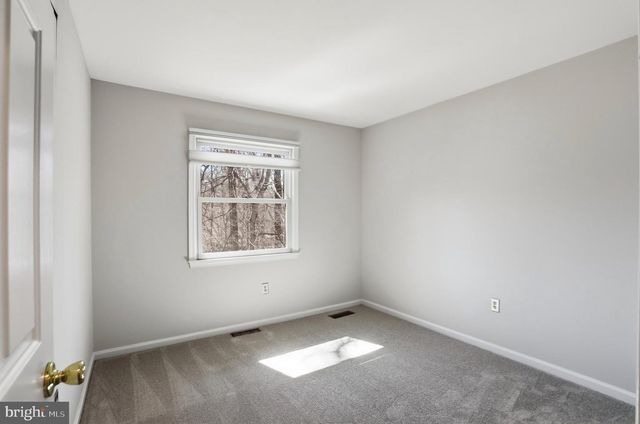 9202 ROCKEFELLER LN, Springfield, VA 22153