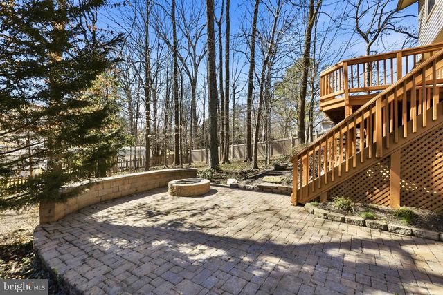 9202 ROCKEFELLER LN, Springfield, VA 22153