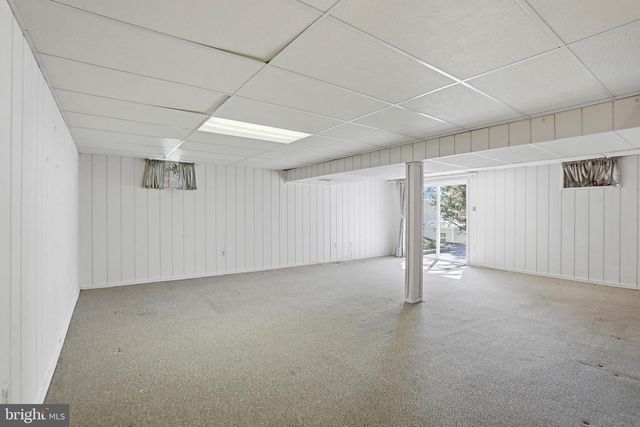 9202 ROCKEFELLER LN, Springfield, VA 22153