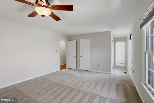 9202 ROCKEFELLER LN, Springfield, VA 22153