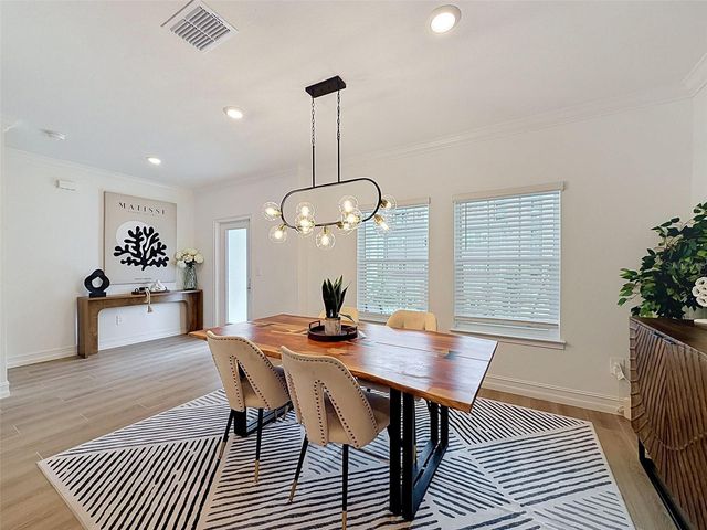 1511 W CHESTNUT STREET, Tampa, FL 33607