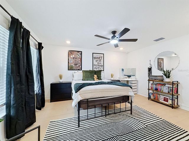 1511 W CHESTNUT STREET, Tampa, FL 33607