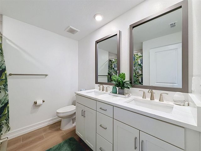 1511 W CHESTNUT STREET, Tampa, FL 33607