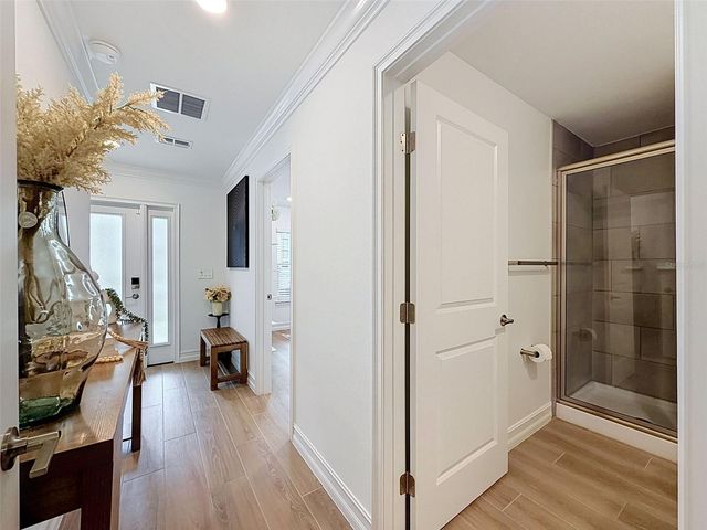1511 W CHESTNUT STREET, Tampa, FL 33607