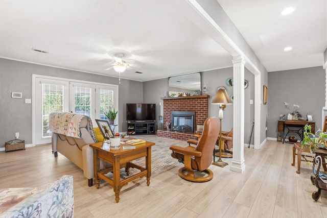 2106 Taylor Street, Malvern, AR 72104