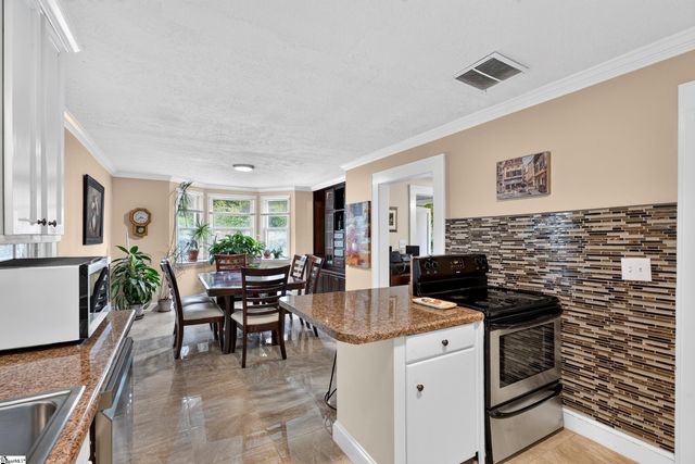 10 Westbrook Drive, Greenville, SC 29605