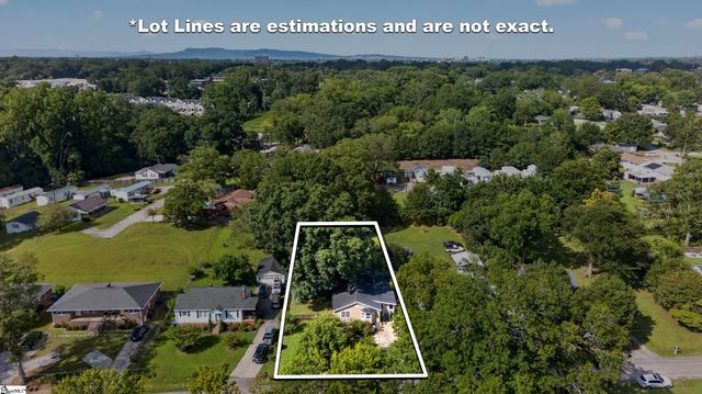 10 Westbrook Drive, Greenville, SC 29605