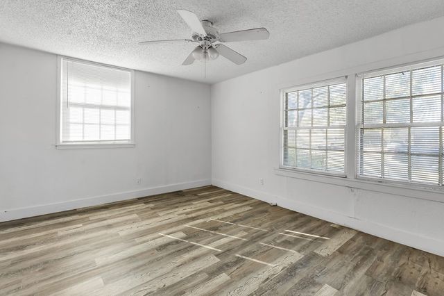 107 W 10th St, Big Spring, TX 79720