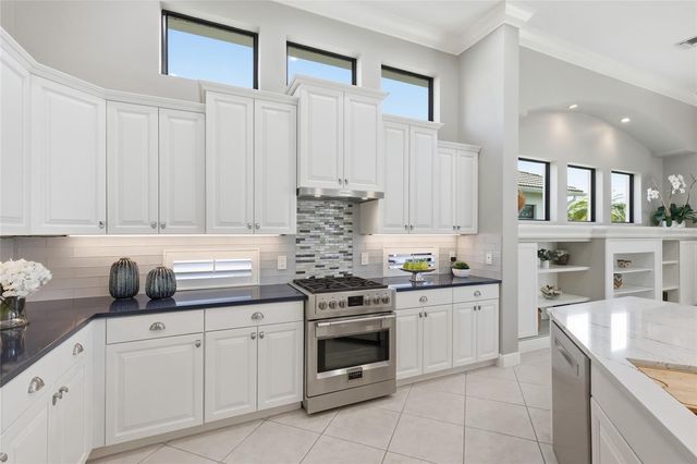 7060 WHITEMARSH CIRCLE, Lakewood Ranch, FL 34202