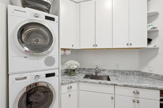 7060 WHITEMARSH CIRCLE, Lakewood Ranch, FL 34202