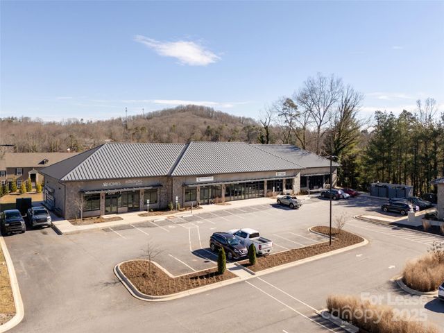 1874 Brevard Road 122 & 123, Arden, NC 28704