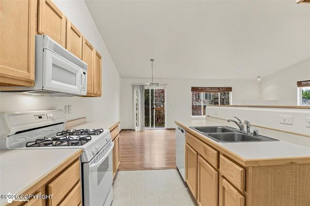 16220 Ursa Minor Circle, Eagle River, AK 99577