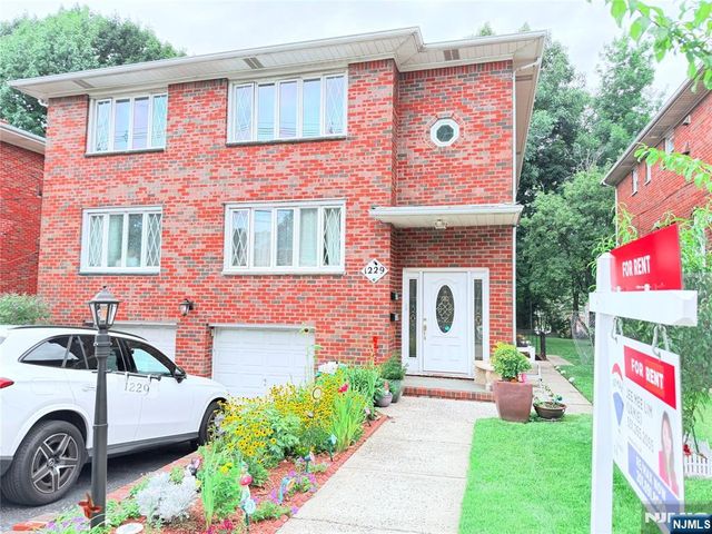 1229 Inwood Terrace, Fort Lee, NJ 07024