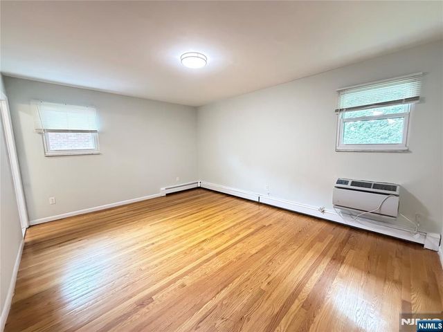 1229 Inwood Terrace, Fort Lee, NJ 07024