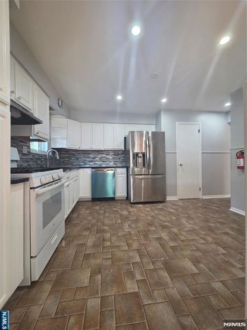 1229 Inwood Terrace, Fort Lee, NJ 07024