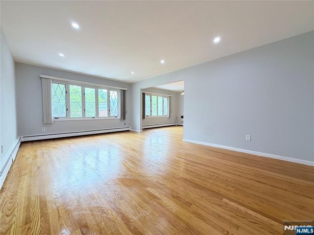 1229 Inwood Terrace, Fort Lee, NJ 07024
