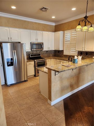 1909 Fairway Oaks, Banning, CA 92220