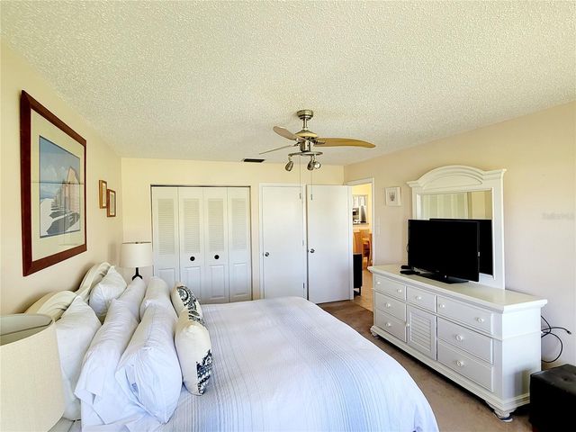 5147 WILLOW LINKS 18, Sarasota, FL 34235