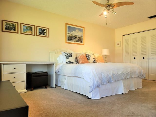5147 WILLOW LINKS 18, Sarasota, FL 34235