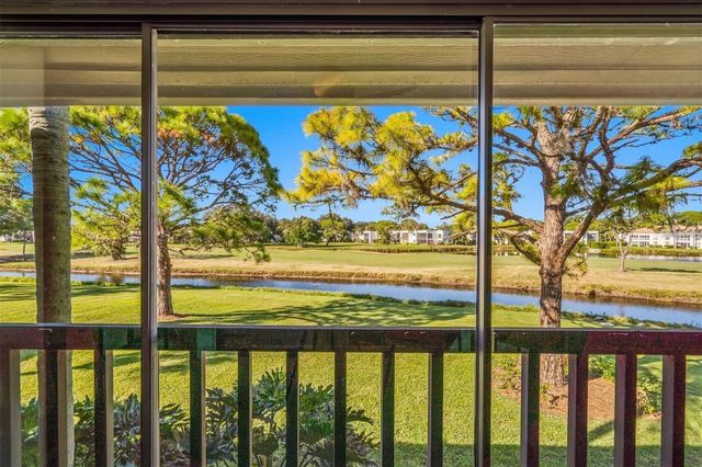 5147 WILLOW LINKS 18, Sarasota, FL 34235