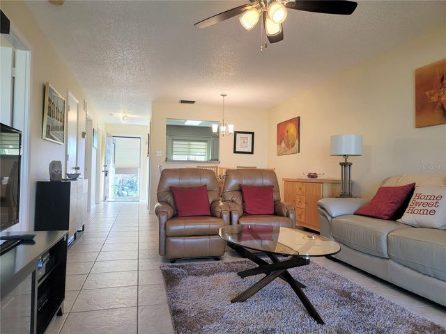 5147 WILLOW LINKS 18, Sarasota, FL 34235