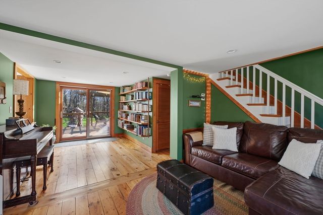 408 Central St, Rowley, MA 01969