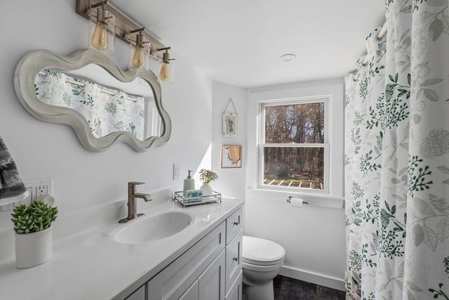 408 Central St, Rowley, MA 01969