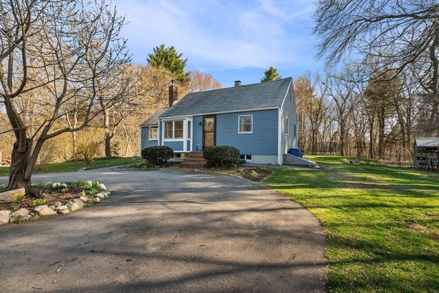 408 Central St, Rowley, MA 01969