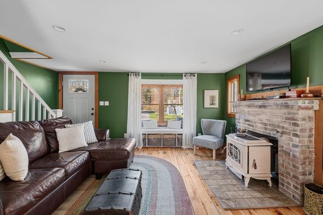 408 Central St, Rowley, MA 01969