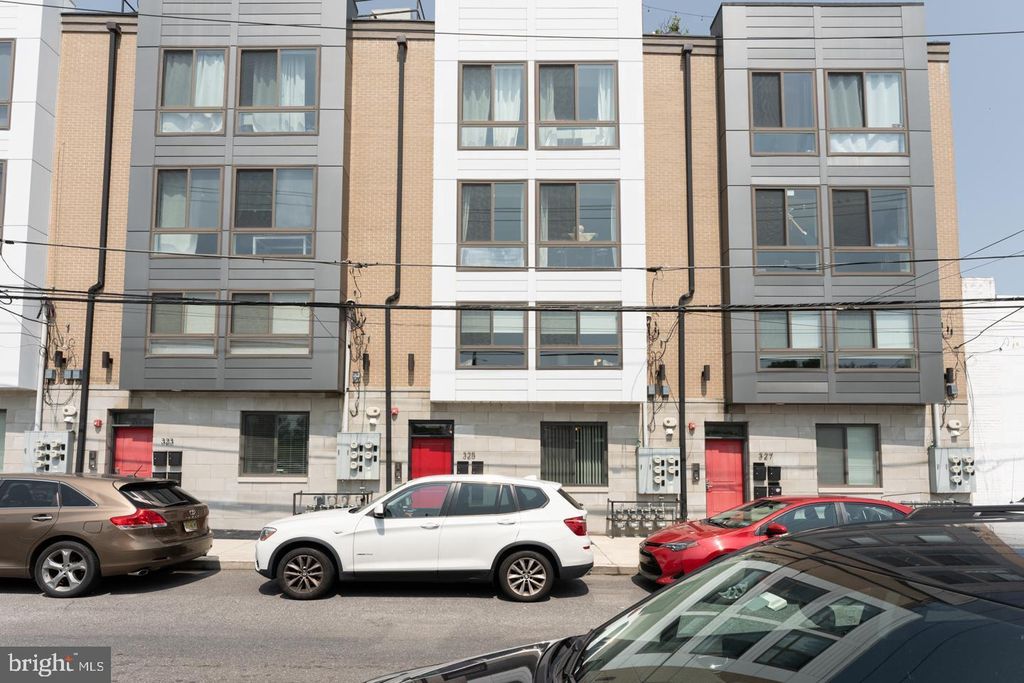 325 E ALLEN ST #1, PHILADELPHIA, PA 19125 — exterior