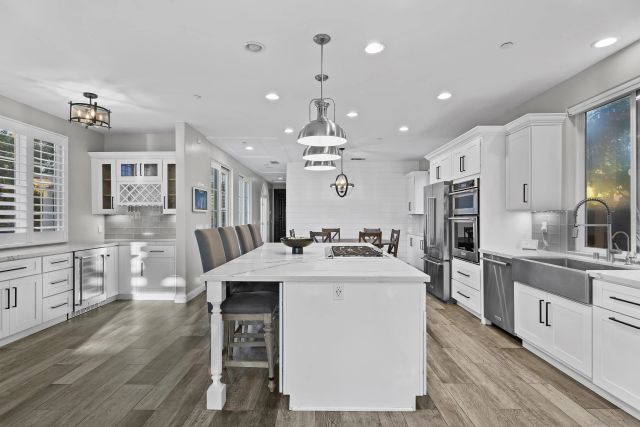 576 Samuel Court, Encinitas, CA 92024