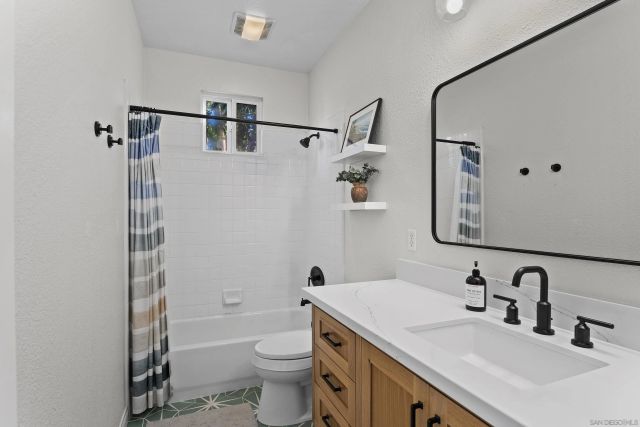 576 Samuel Court, Encinitas, CA 92024