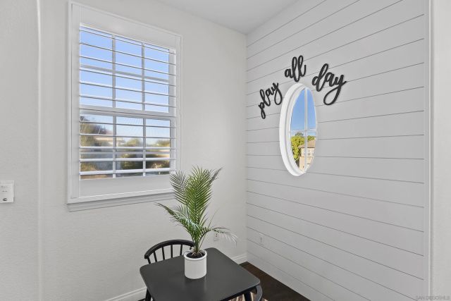 576 Samuel Court, Encinitas, CA 92024