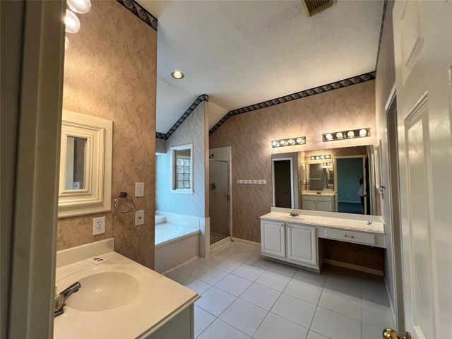 2005 Dawn Crest Court, League City, TX 77573