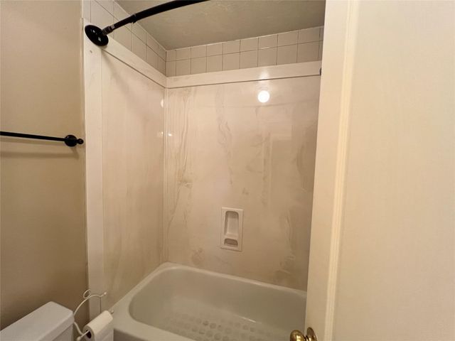 2005 Dawn Crest Court, League City, TX 77573