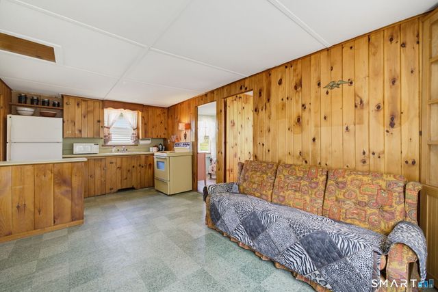2 Hay Field Road, East Haddam, CT 06415