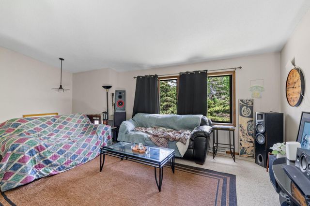 4222 Bridgewood Terrace, Vadnais Heights, MN 55127