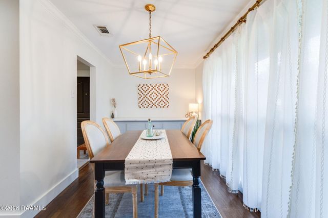 100 Clara Von Drive, Lafayette, LA 70503