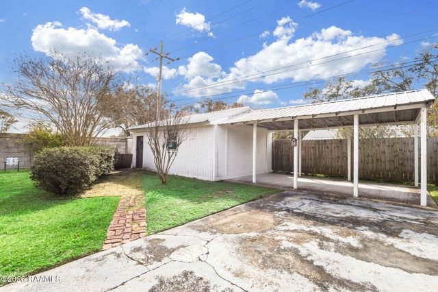 100 Clara Von Drive, Lafayette, LA 70503