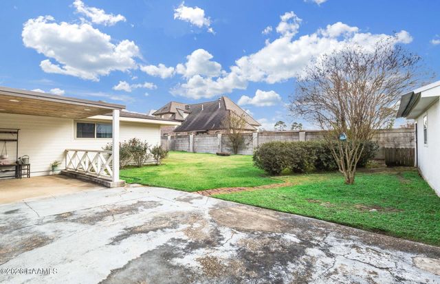 100 Clara Von Drive, Lafayette, LA 70503