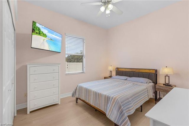 1004 33rd AVE, Cape Coral, FL 33993