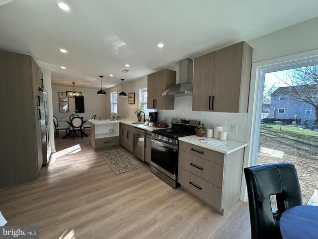 1763 HILLSIDE DR, Cherry Hill, NJ 08003