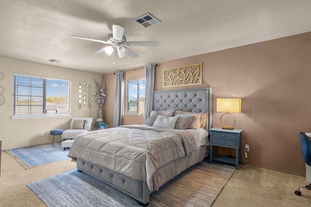 1521 Dezzani Ln, Modesto, CA 95358