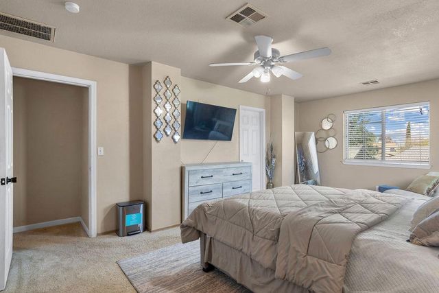 1521 Dezzani Ln, Modesto, CA 95358