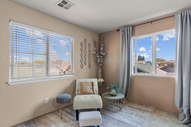 1521 Dezzani Ln, Modesto, CA 95358