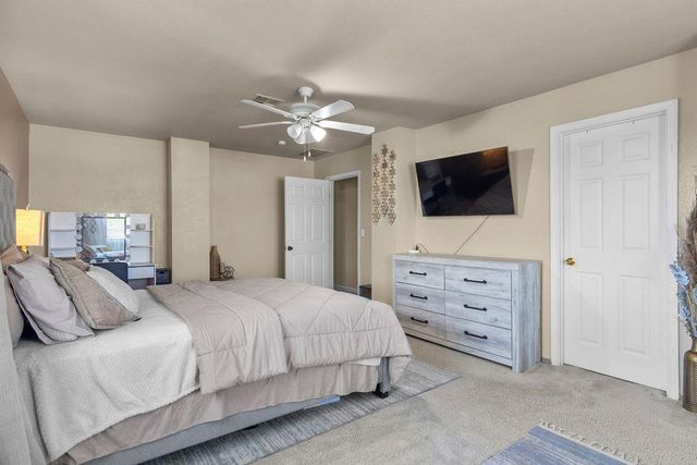 1521 Dezzani Ln, Modesto, CA 95358