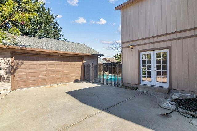 1521 Dezzani Ln, Modesto, CA 95358