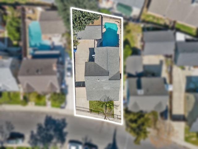 1521 Dezzani Ln, Modesto, CA 95358