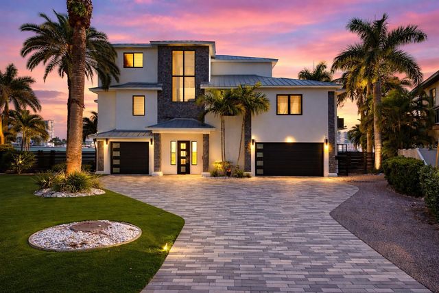 7801 9TH AVENUE S, St Petersburg, FL 33707