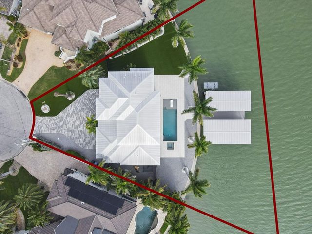 7801 9TH AVENUE S, St Petersburg, FL 33707